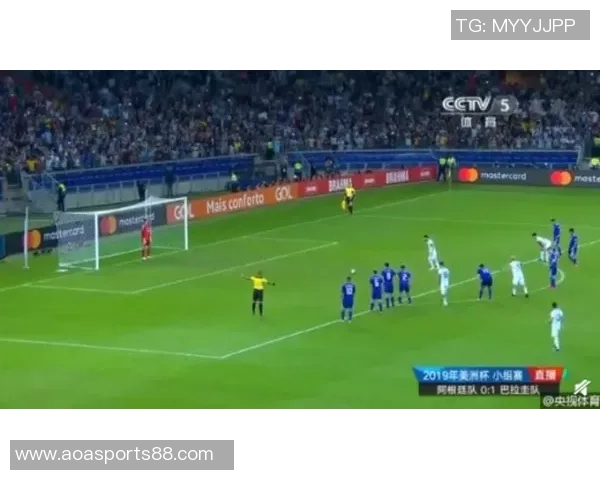 姆巴佩点球技巧揭秘：助跑停顿与坚定眼神助其近11次未罚丢