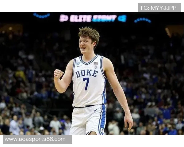 克尼佩尔表现惊艳4号秀16投7中斩获20分12篮板2助攻展现新秀风采 克尼佩尔表现惊艳4号秀16投7中斩获20分12篮板2助攻展现新秀风采