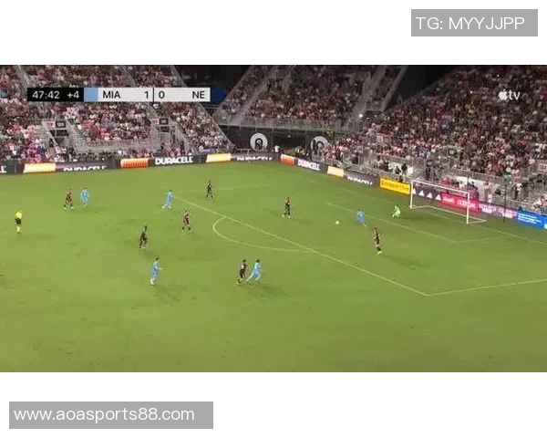 梅西精彩助攻阿尔巴破门球队2-0领先展现默契配合