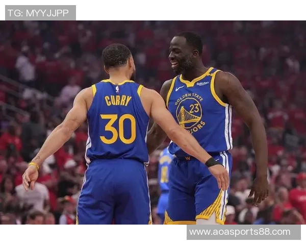 库里回应外界对库明加适应勇士的质疑表示仍然充满期待