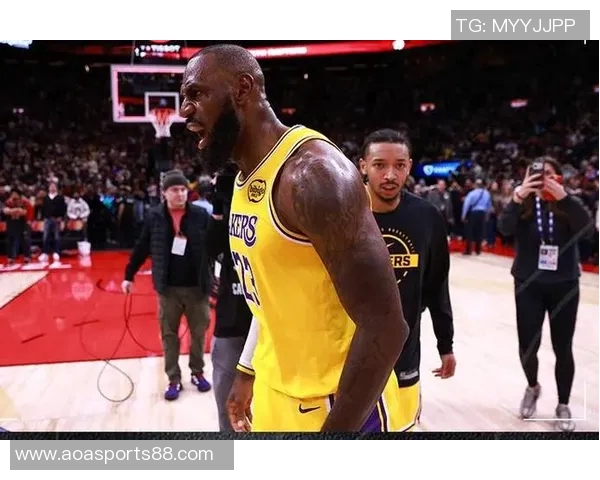 南湾湖人惜败撕裂之城混音布朗尼表现平平贡献11分6助攻