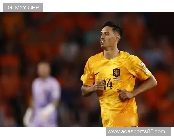 意天空报道卢卡冬季离队可能性米兰罗马争夺战升级