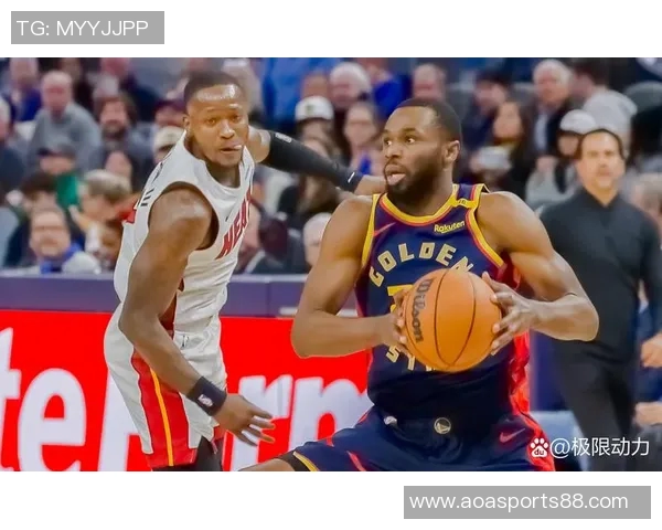 维金斯强势回归助力球队胜利12分6板4助3帽展现全能表现