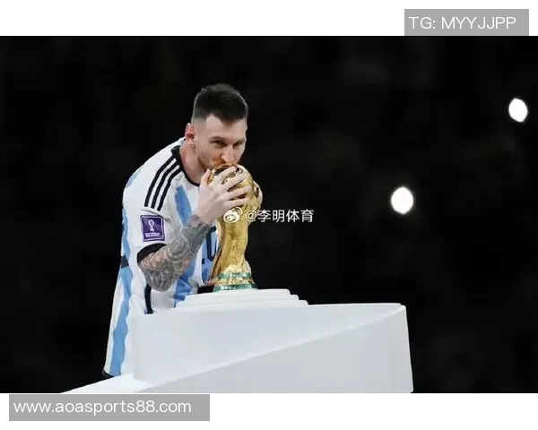 法尔肯盛赞梅西称其为历史最佳球员遥遥领先于其他传奇